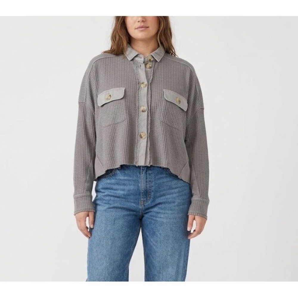 New Elan Medium Gray Waffle Knit Relaxed Oversized Boho Lagenlook Button Down